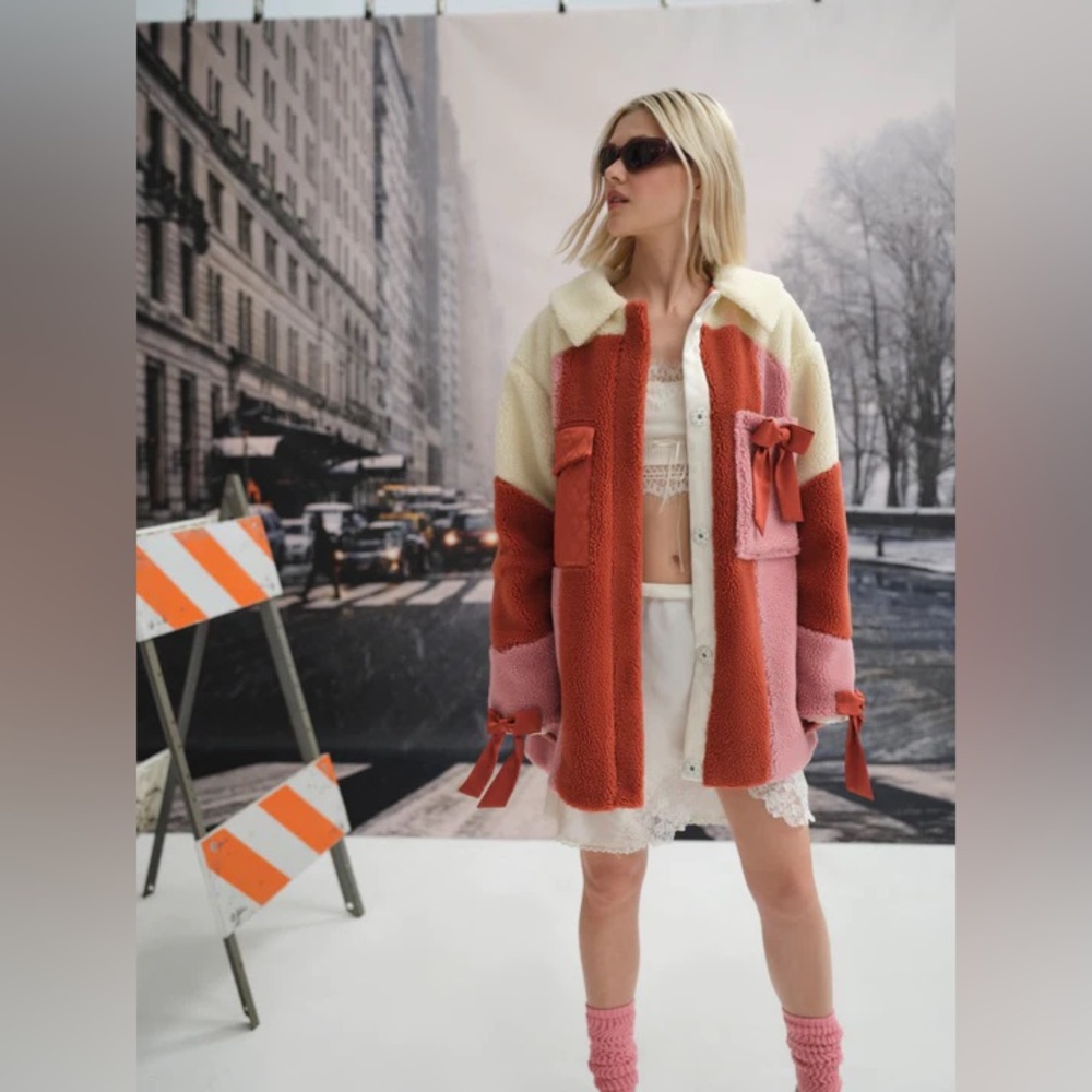 (RESERVED/trading) NWT Rumi Jacket (Small)